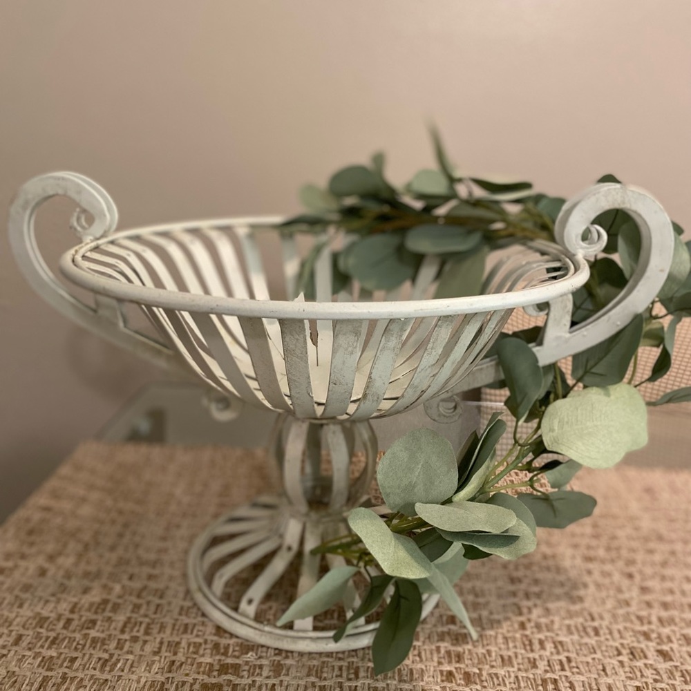 FARMHOUSE STYLE .Centerpiece, Heavy Metal,